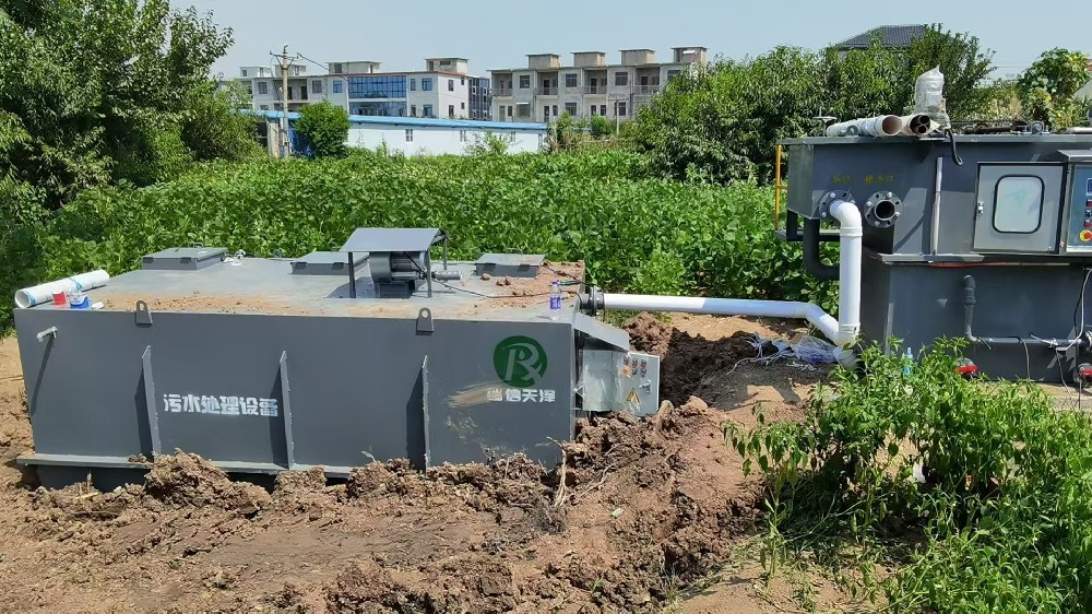 湖北黃岡市火車(chē)站污水處理一體化設(shè)備助力環(huán)保